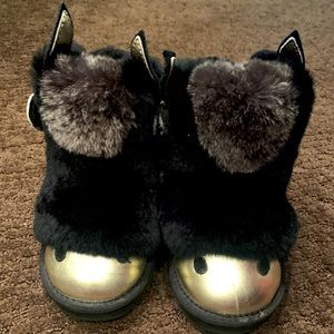 UGG little girls boot